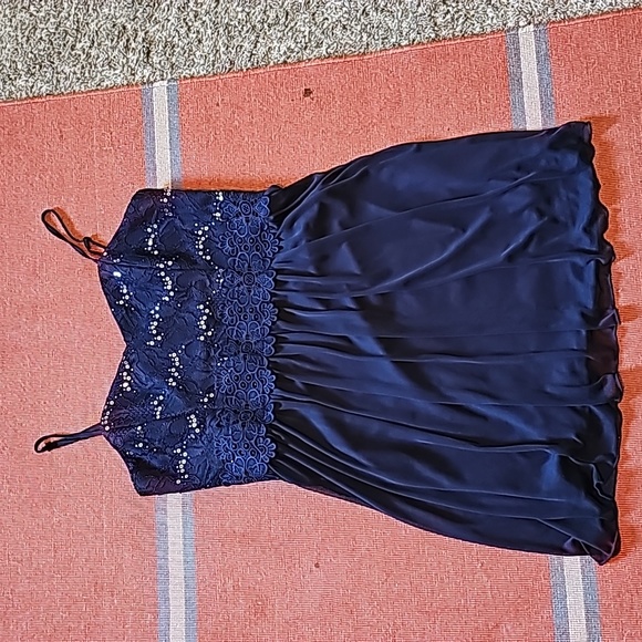 STUNNING BY & BY NAVY LACE SEQUIN DRESS - Picture 3 of 11